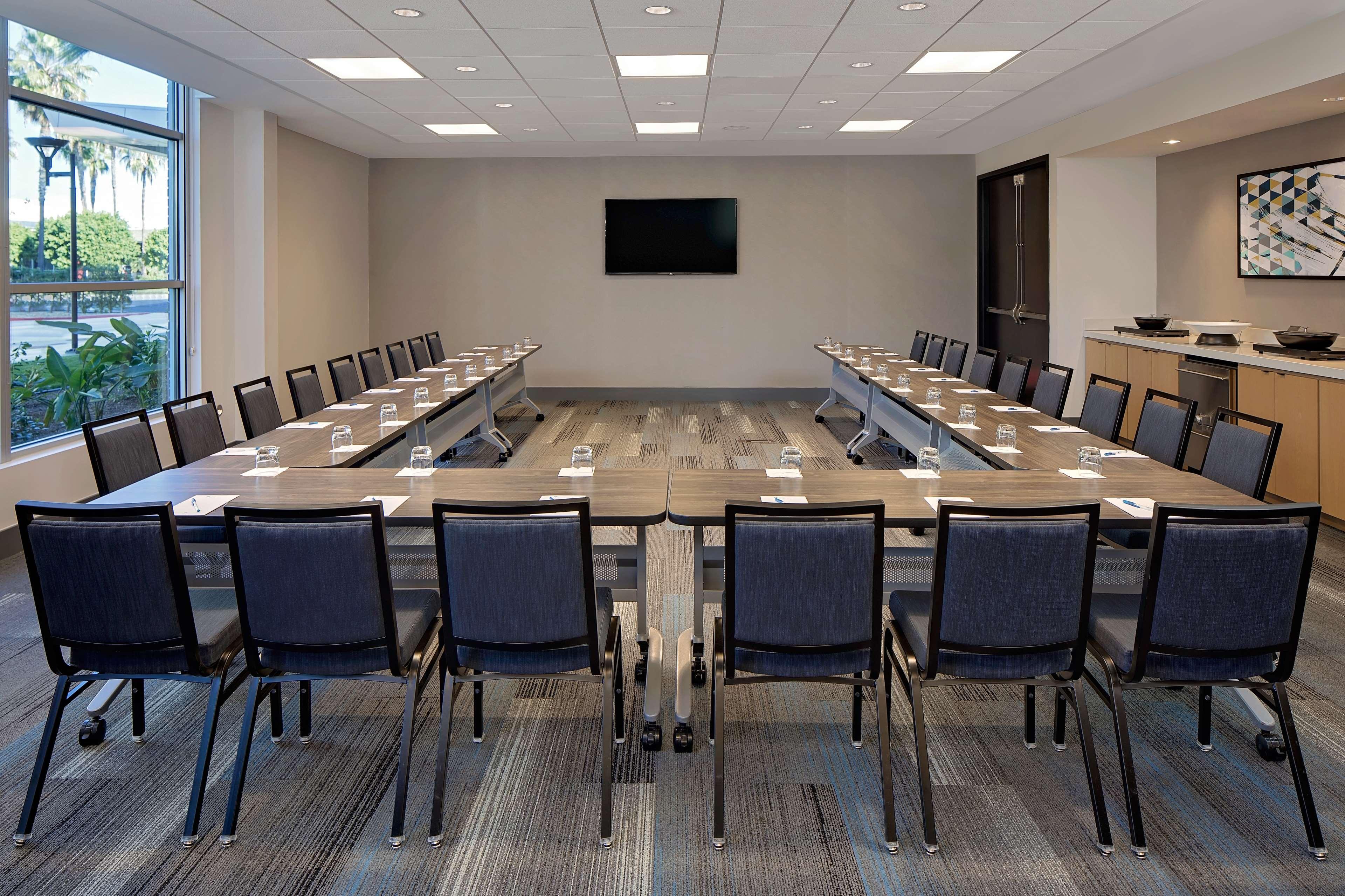 Hyatt House Irvine/john Wayne Airport Hotel