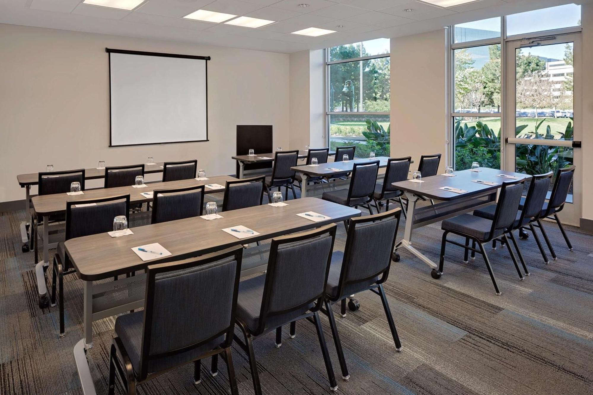 Hotel Hyatt House Irvine/john Wayne Airport 3*